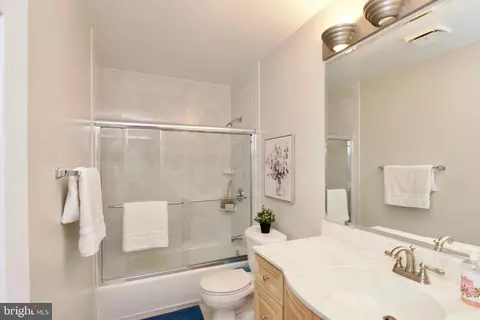 6007 Wheaton Dr, Burke, VA 22015 photo 34