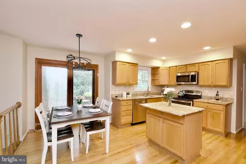 6007 Wheaton Dr, Burke, VA 22015 photo 19