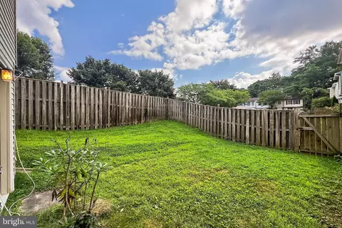 Exterior - 8353 Bark Tree Ct, Springfield, VA 22153 photo 2 of 5