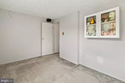 Bedroom - 8353 Bark Tree Ct, Springfield, VA 22153 photo 4 of 4