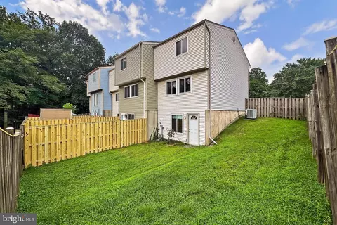 Exterior - 8353 Bark Tree Ct, Springfield, VA 22153 photo 3 of 5