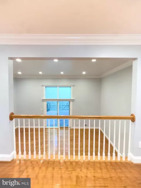 Living - 2419 Ansdel Ct, Reston, VA 20191 photo 4 of 8