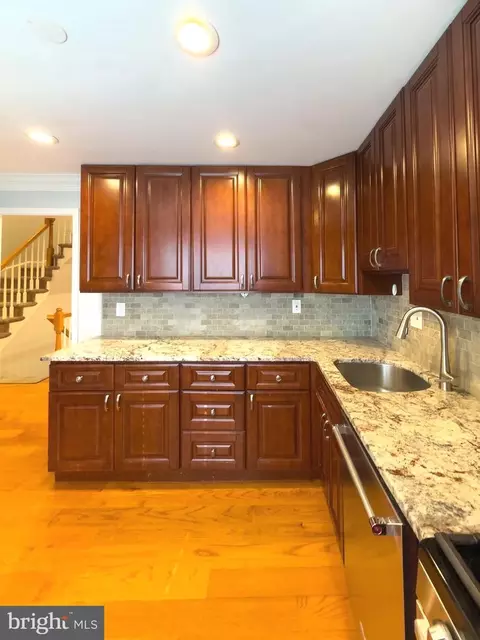 Kitchen - 2419 Ansdel Ct, Reston, VA 20191 photo 4 of 6