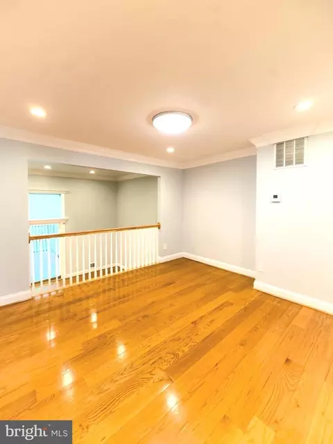 Living - 2419 Ansdel Ct, Reston, VA 20191 photo 3 of 8