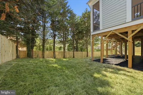 Exterior - 1436 Layman St, Mclean, VA 22101 photo 9 of 9