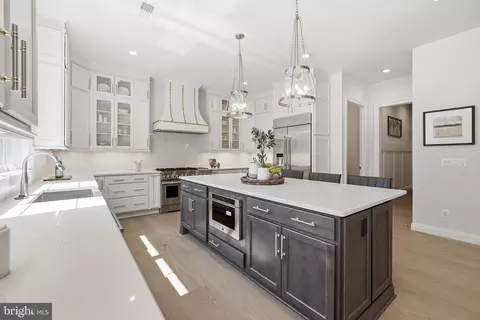 Kitchen - 1436 Layman St, Mclean, VA 22101 photo 2 of 6