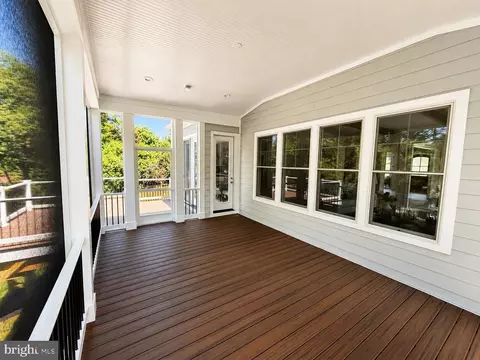Exterior - 1436 Layman St, Mclean, VA 22101 photo 5 of 9