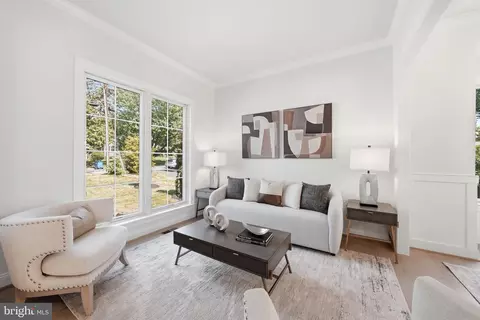 Living - 1436 Layman St, Mclean, VA 22101 photo 1 of 3