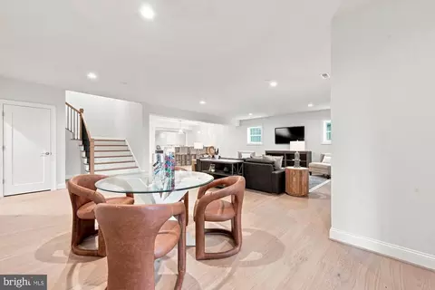 Dining - 1436 Layman St, Mclean, VA 22101 photo 6 of 7