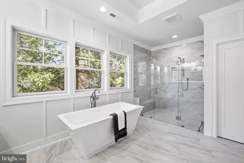 Bath - 1436 Layman St, Mclean, VA 22101 photo 3 of 8