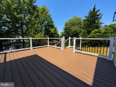 Exterior - 1436 Layman St, Mclean, VA 22101 photo 6 of 9