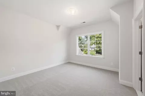 Bedroom - 1436 Layman St, Mclean, VA 22101 photo 10 of 13