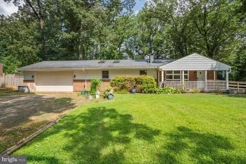 6612 Keene Dr, Springfield, VA 22152