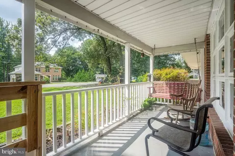 6612 Keene Dr, Springfield, VA 22152 photo 5