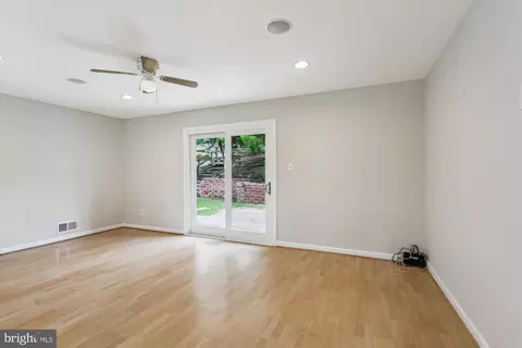 5309 Juxon Pl, Springfield, VA 22151 photo 8