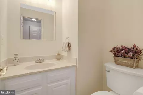 7713 Shootingstar Dr, Springfield, VA 22152 photo 47