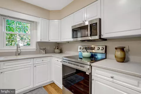 7713 Shootingstar Dr, Springfield, VA 22152 photo 18