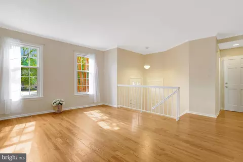 7713 Shootingstar Dr, Springfield, VA 22152 photo 9