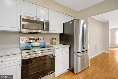 7713 Shootingstar Dr, Springfield, VA 22152 photo 11