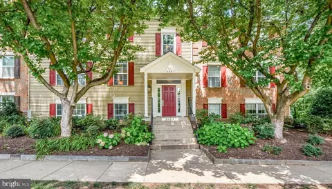 3804 Green Ridge Ct #101, Fairfax, VA 22033