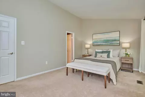 7084 Solomon Seal Ct, Springfield, VA 22152 photo 21