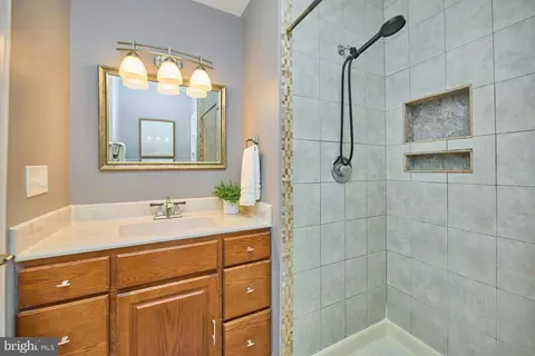 7084 Solomon Seal Ct, Springfield, VA 22152 photo 24