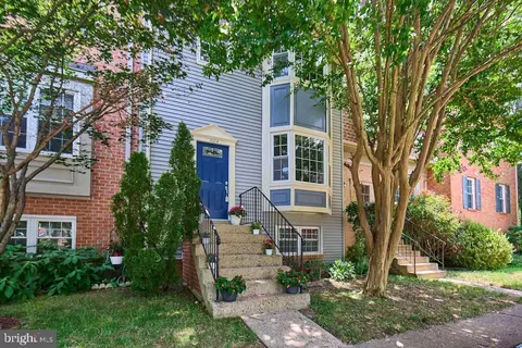 7084 Solomon Seal Ct, Springfield, VA 22152