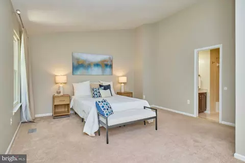 7084 Solomon Seal Ct, Springfield, VA 22152 photo 28