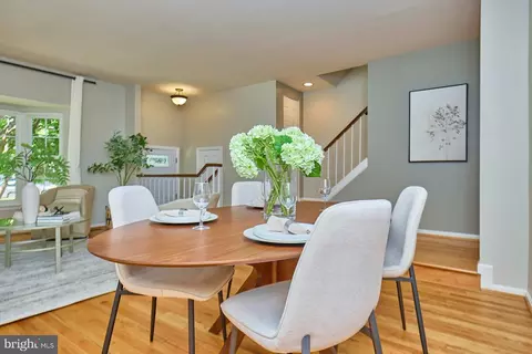 7084 Solomon Seal Ct, Springfield, VA 22152 photo 15