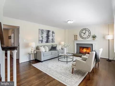 1912 Youngblood St, Mclean, VA 22101
