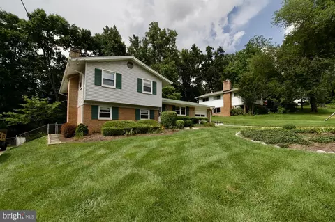 6436 Northanna Dr, Springfield, VA 22150 photo 3