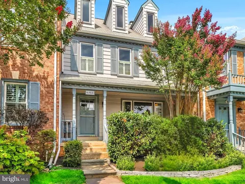 6566 Zoysia Ct, Alexandria, VA 22312