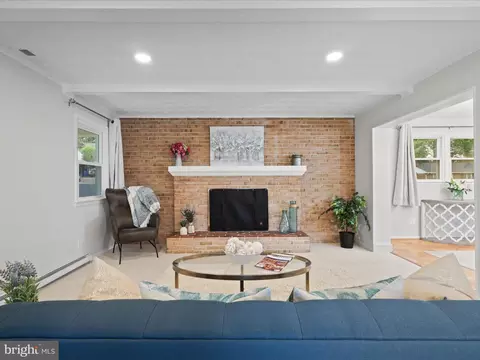 7900 Gosport Ln, Springfield, VA 22151 photo 9