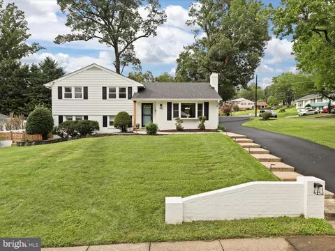 7900 Gosport Ln, Springfield, VA 22151 photo 3