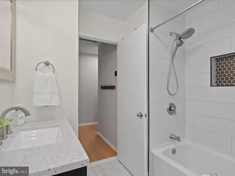 7900 Gosport Ln, Springfield, VA 22151 photo 13