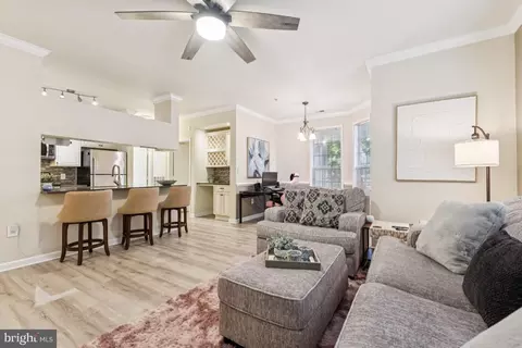 12909 Centre Park Cir #107, Herndon, VA 20171