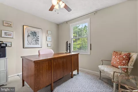 9032 Golden Leaf Ct, Springfield, VA 22153 photo 17
