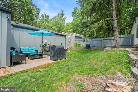 Exterior - 12201 Nutmeg Ln, Reston, VA 20191 photo 6 of 10