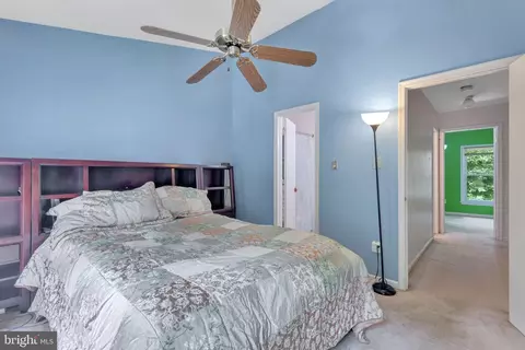 Bedroom - 8508 Laurel Oak Dr, Springfield, VA 22153 photo 3 of 3