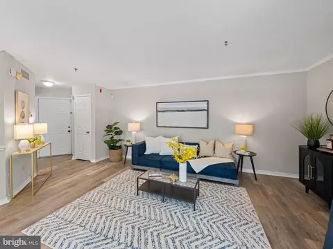 1524 Lincoln Way #105, Mclean, VA 22102