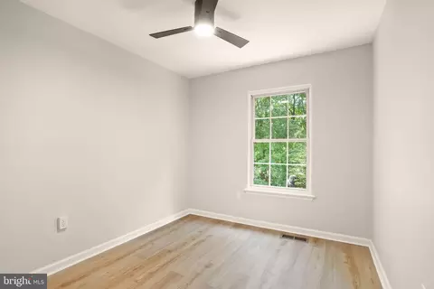8913 Shamrock Ct, Springfield, VA 22152 photo 21