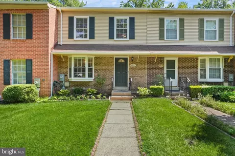 8913 Shamrock Ct, Springfield, VA 22152 photo 39