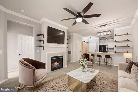 9480 Virginia Center Blvd #329, Vienna, VA 22181