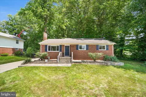 7403 Bath St, Springfield, VA 22150