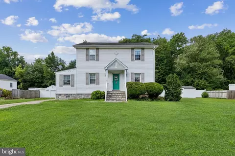 8316 Orville St, Alexandria, VA 22309