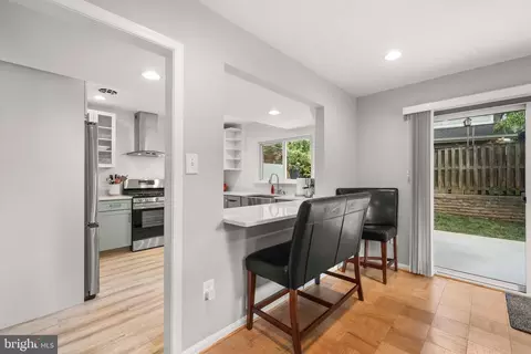 8414 Thames St, Springfield, VA 22151 photo 11