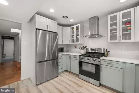 8414 Thames St, Springfield, VA 22151 photo 13