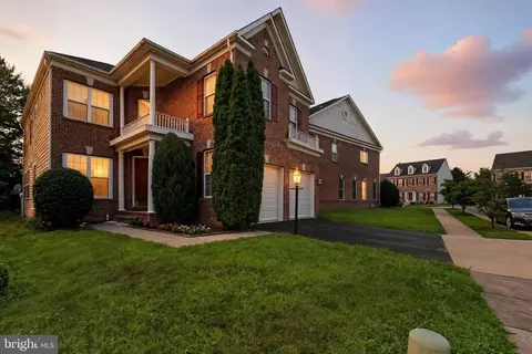 9046 Galvin Ln, Lorton, VA 22079