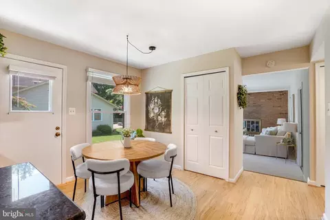 7208 Flower Tuft Ct, Springfield, VA 22153 photo 14