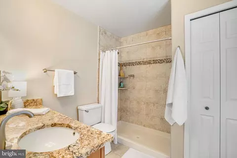 7208 Flower Tuft Ct, Springfield, VA 22153 photo 30